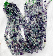 Facettierte Perlen aus natürlichem Fluorit mit schönem, glänzendem Schliff: Unser Preis gilt für 3 Stränge