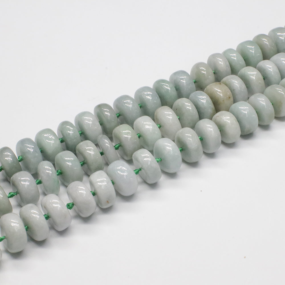 China Hetian Jade Roudel Perlen Zahnform Halskettenständer