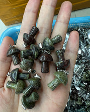 Pingentes de cogumelo em pedras diferentes presentes atraindo colar pingente preço para 10 peças