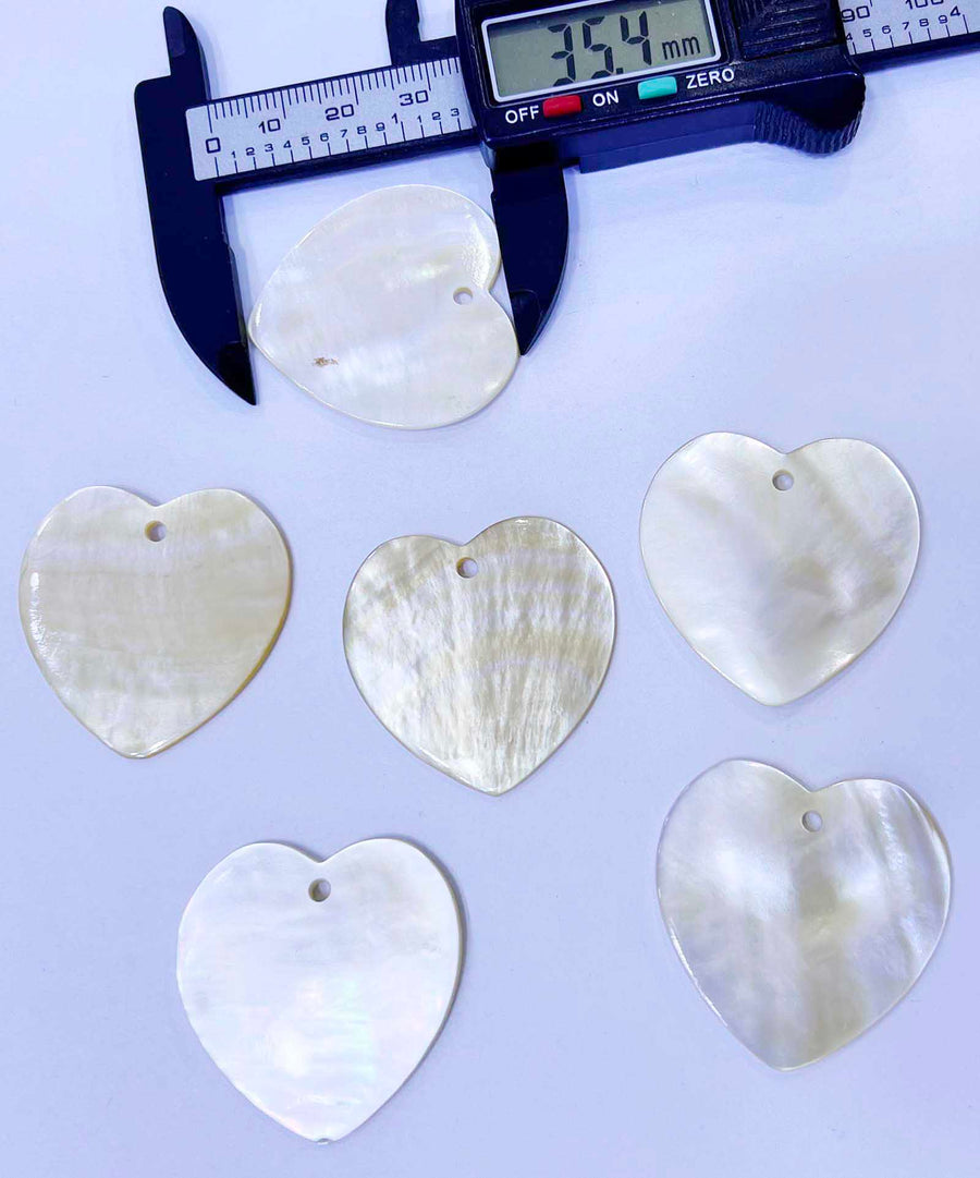 Pingentes em formato de coração MOP para colares e brincos: preço por 5 unidades